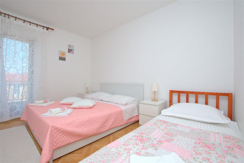 Apartment A1, for 6 persons