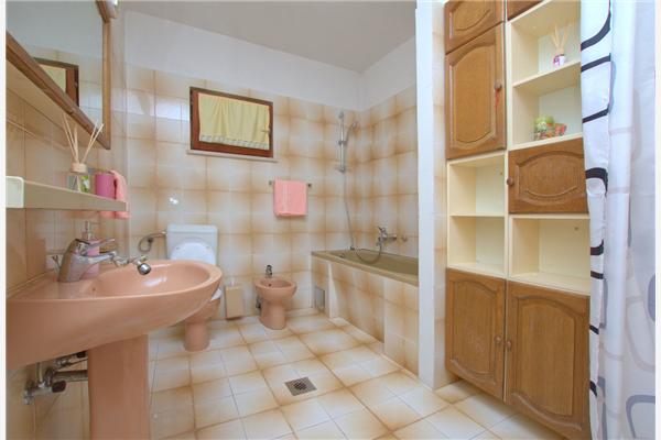 Apartment A1, for 6 persons