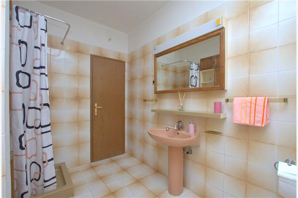 Apartment A1, for 6 persons