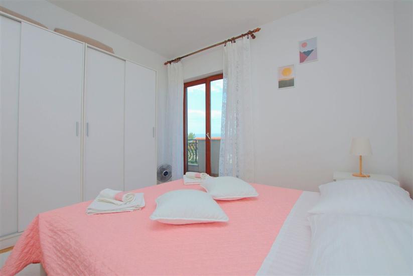 Apartment A1, for 6 persons