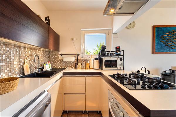 House A1, for 11 persons
