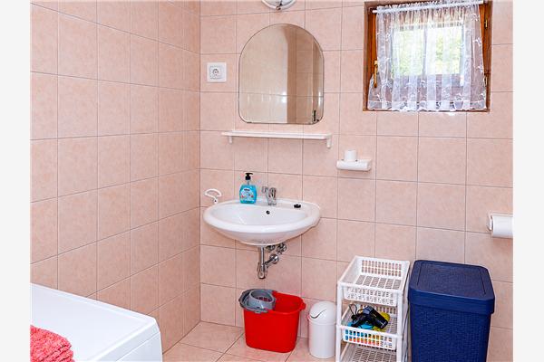 Apartment A1, for 6 persons