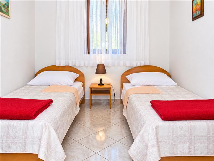 Apartment A1, for 6 persons
