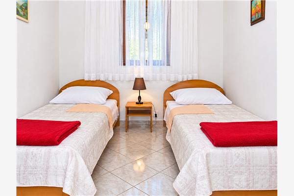Apartment A1, for 6 persons