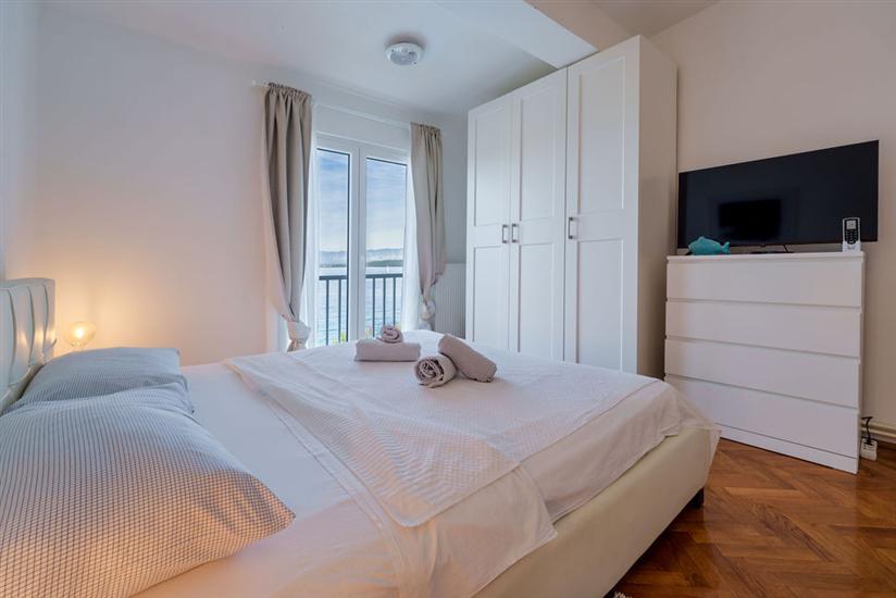 House A1, for 11 persons
