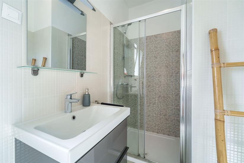 House A1, for 11 persons
