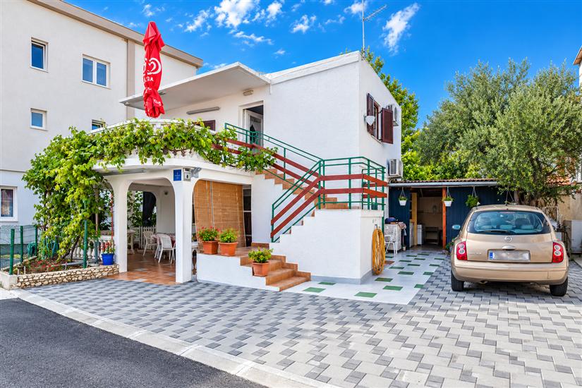 Apartments Cvitic