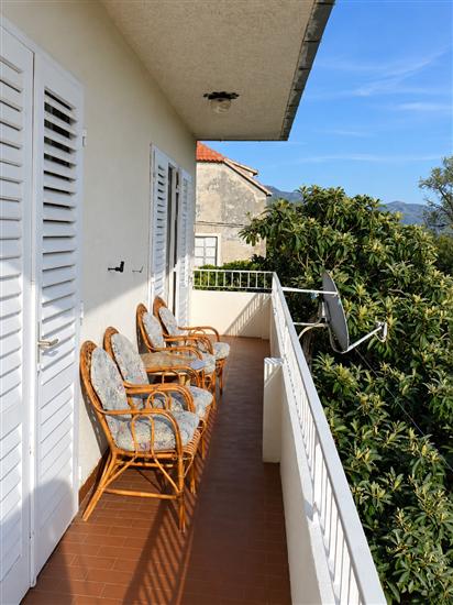 Apartment A2, for 5 persons