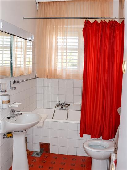 Apartment A2, for 5 persons