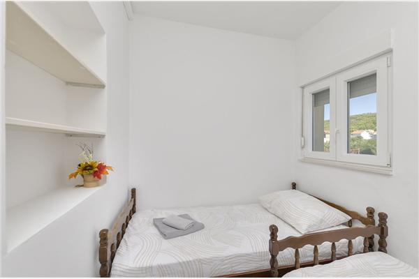 Apartment A2, for 8 persons