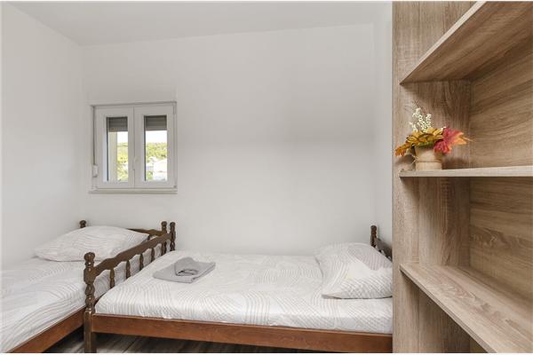 Apartment A2, for 8 persons