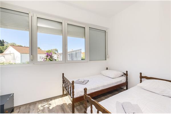 Apartment A2, for 8 persons