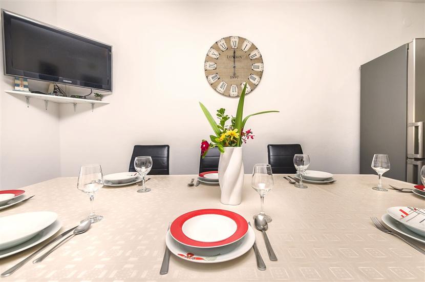 Apartment A2, for 8 persons