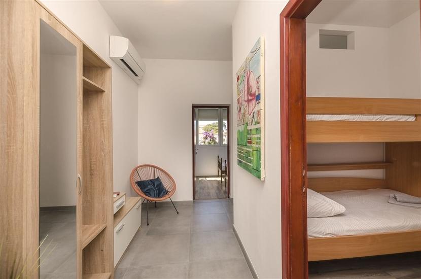 Apartment A2, for 8 persons
