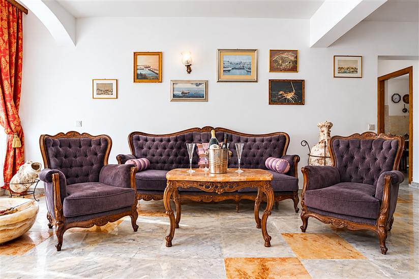 House K1, for 10 persons