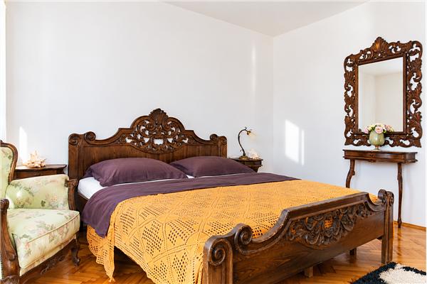 House K1, for 10 persons