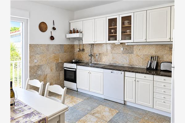 House K1, for 10 persons