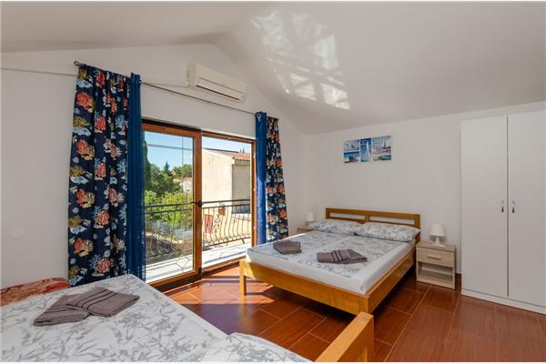 House K1, for 3 persons