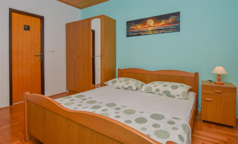 Apartment A2, for 3 persons
