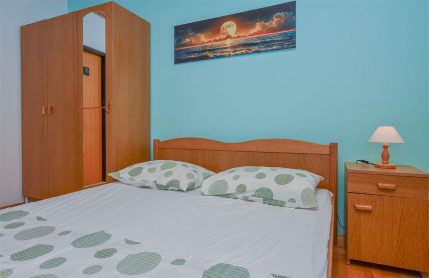 Apartment A2, for 3 persons