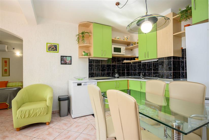 Apartment A2, for 3 persons