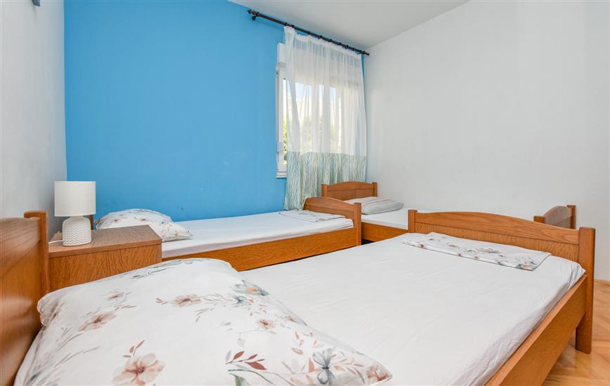 Apartment A4, for 3 persons