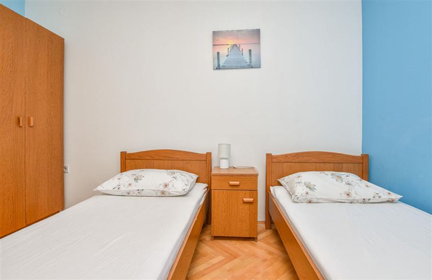 Apartment A4, for 3 persons