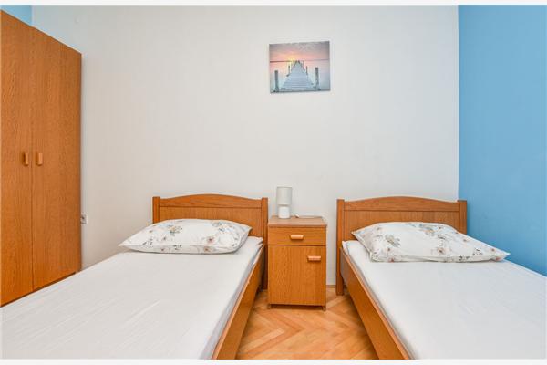 Apartment A4, for 3 persons