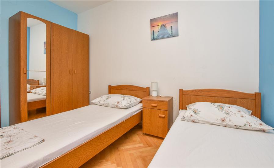 Apartment A4, for 3 persons