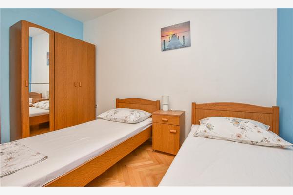 Apartment A4, for 3 persons