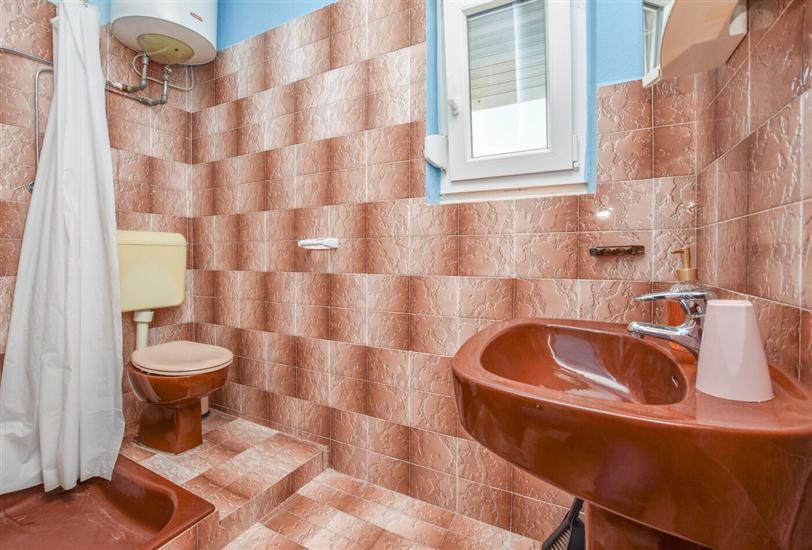Apartment A4, for 3 persons