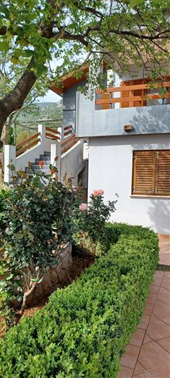 Apartments Ivni