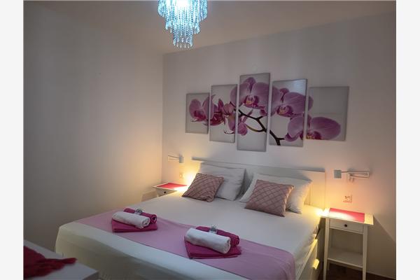 Apartment A1, for 6 persons