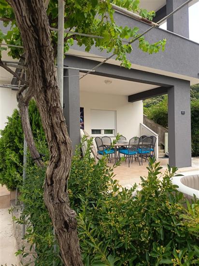 Apartment Mira i Denis
