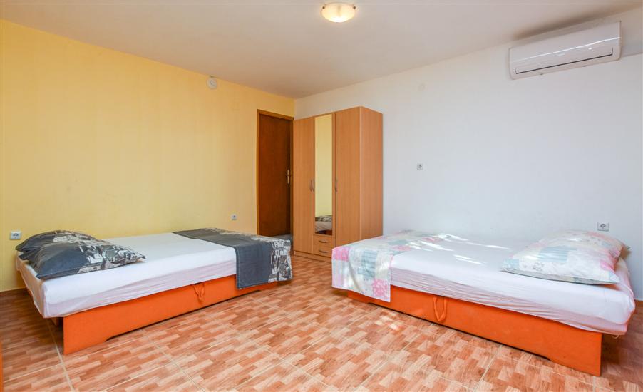 Apartment A5, for 3 persons