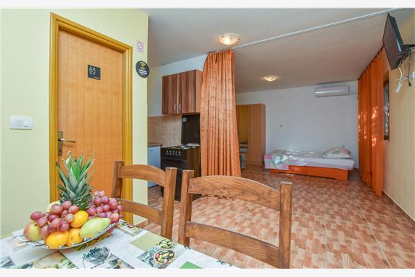 Apartment A5, for 3 persons