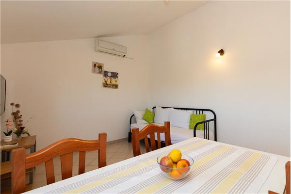 Apartment A2, for 4 persons