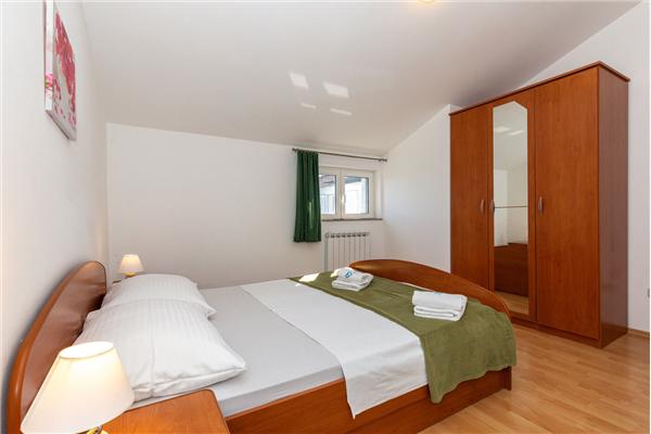 Apartment A2, for 4 persons