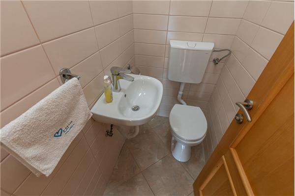 Apartment A1, for 5 persons