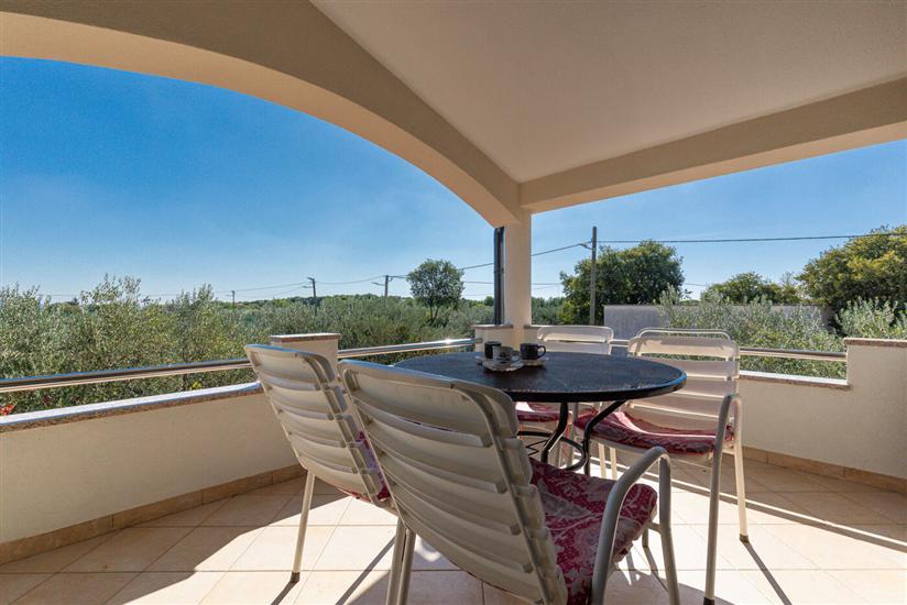 Apartment A1, for 5 persons