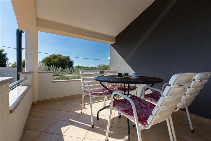 Apartment A1, for 5 persons