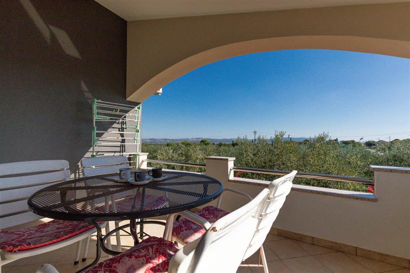 Apartment A1, for 5 persons