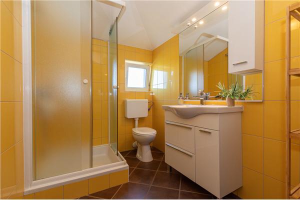 Apartment A1, for 5 persons