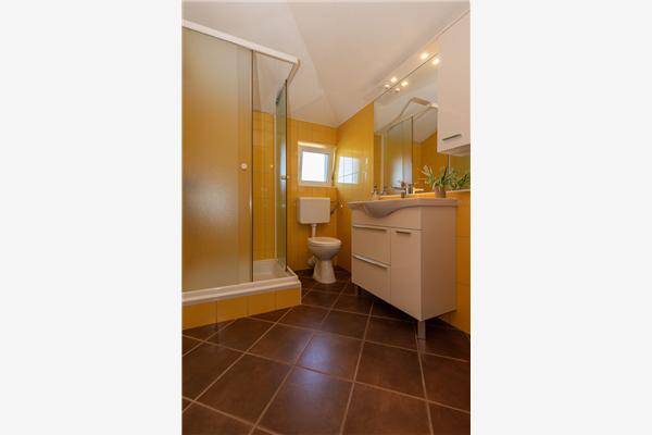 Apartment A1, for 5 persons