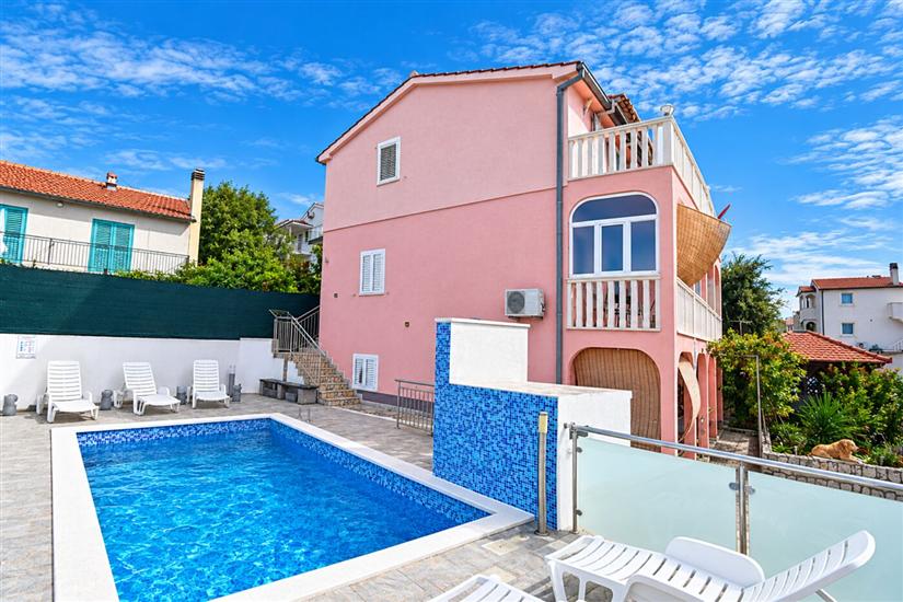 Apartments Ljubica