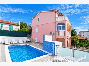 Apartments Ljubica Rogoznica, Size 45.00 m2, Accommodation with pool, Airline distance to town centre 200 m