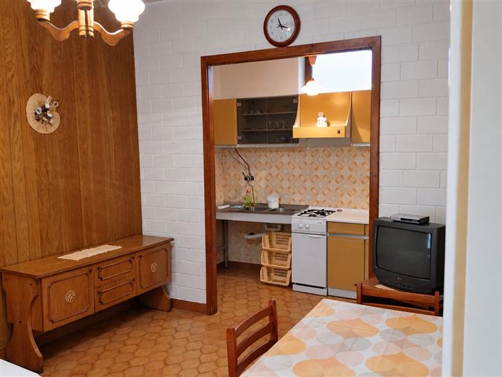 Apartment A1, for 5 persons