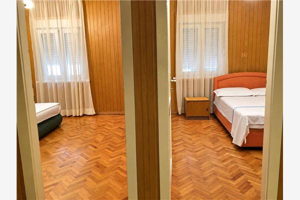 Apartment A1, for 5 persons