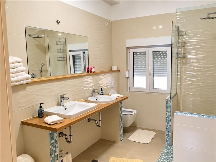 Apartment A2, for 7 persons
