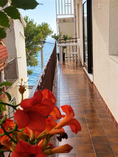 Apartment A2, for 7 persons